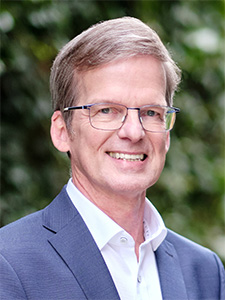 Dr. Wolfgang Haensch