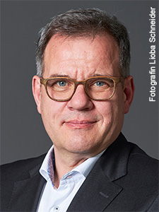 Nikolaus Decker